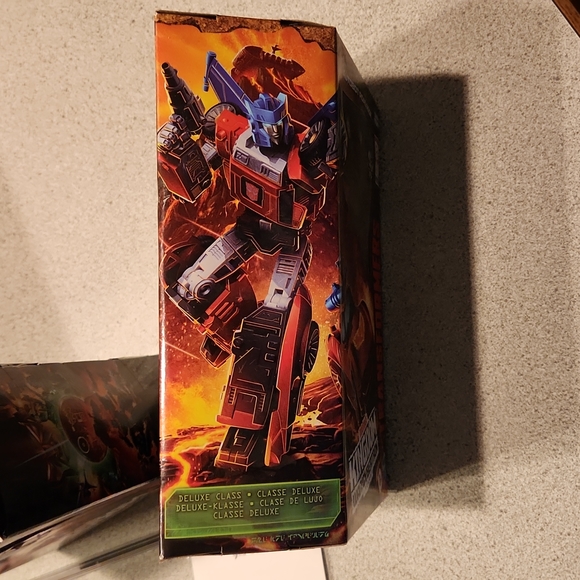 🎁Hasboro AutoBot Road Rage 5 for $20 - Picture 3 of 4